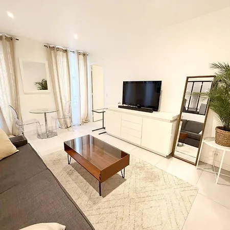 Apartment Charming In The Heart Of Rpublique Paris